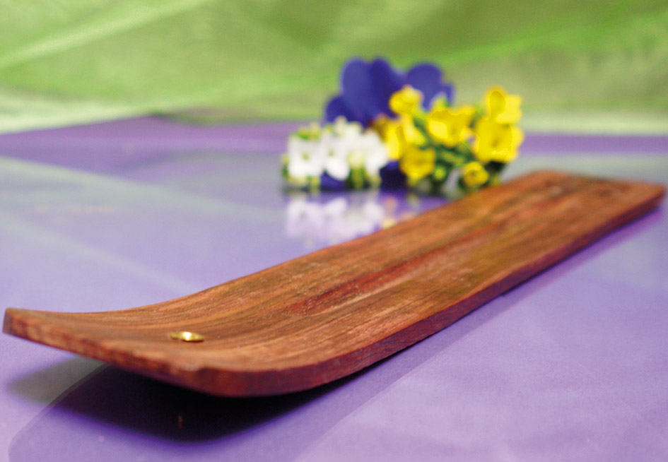 Holzhalter, eingravierte Blume